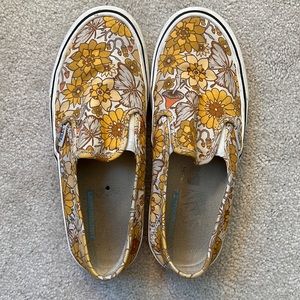 Women’s Slip On Vans